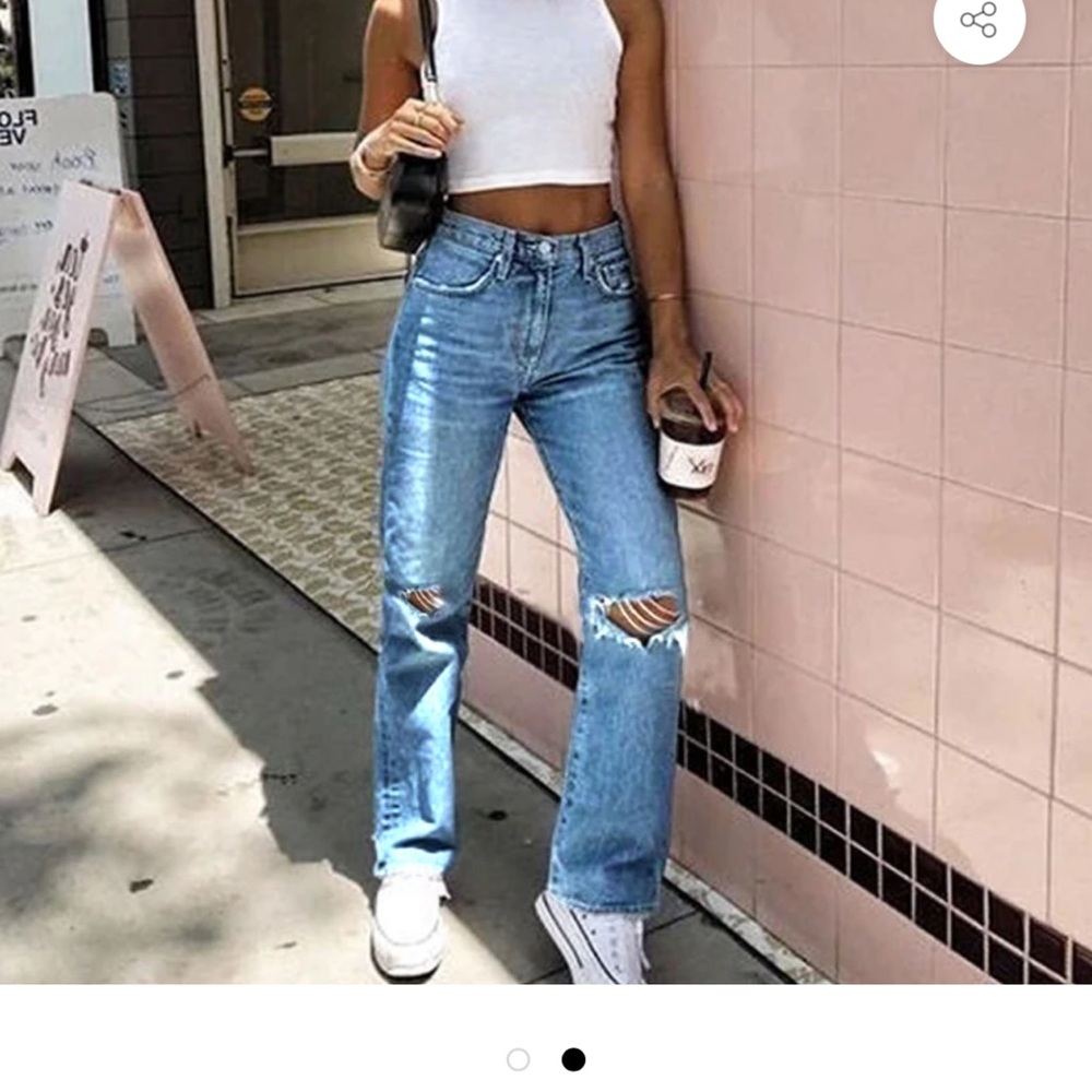 Knee Ripped Jeans - Picture 3 of 3